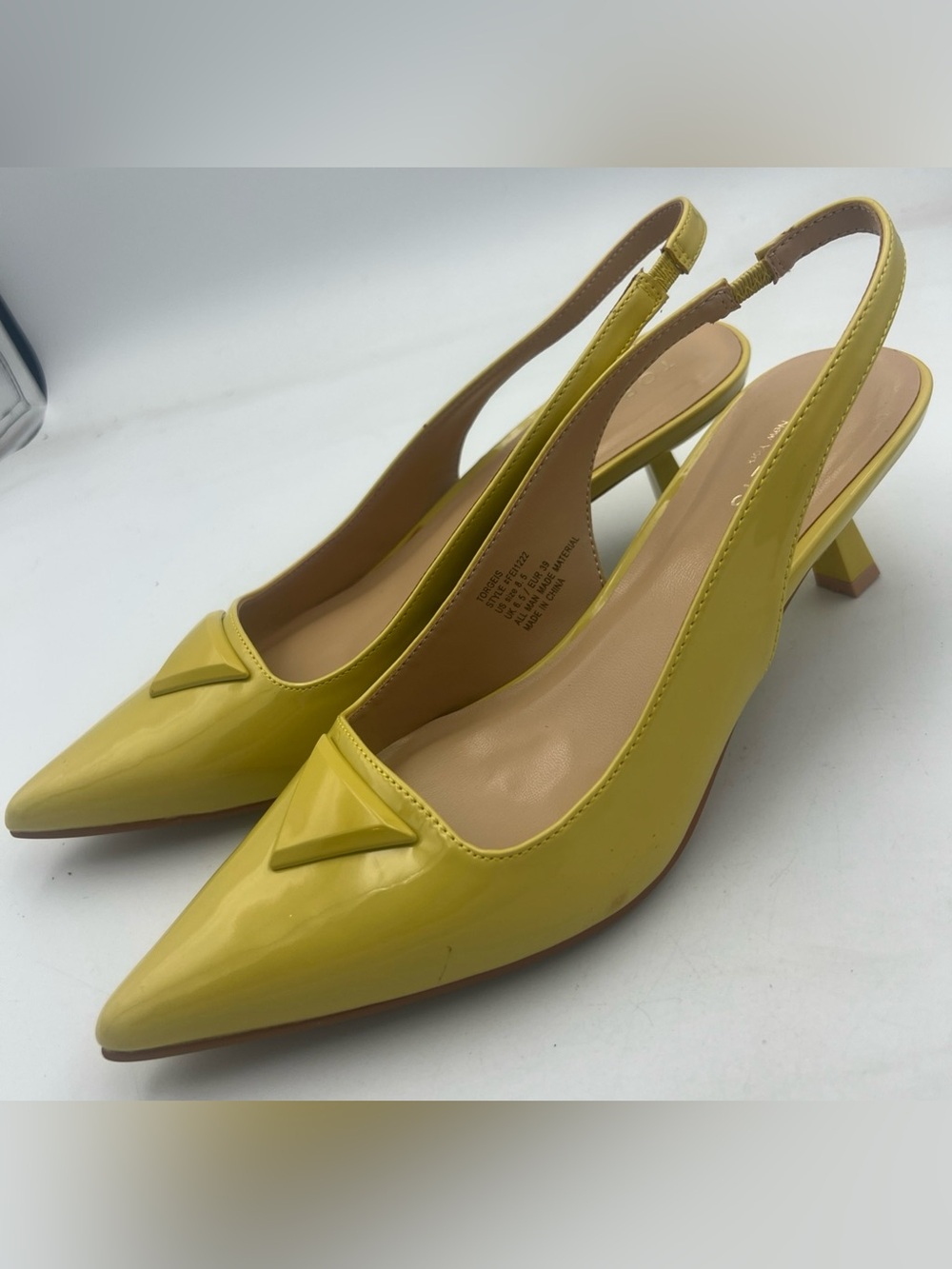 TORGEIS New York Patent Faux Leather Slingback Kitten Heel Butter Womens 8.5 NEW
